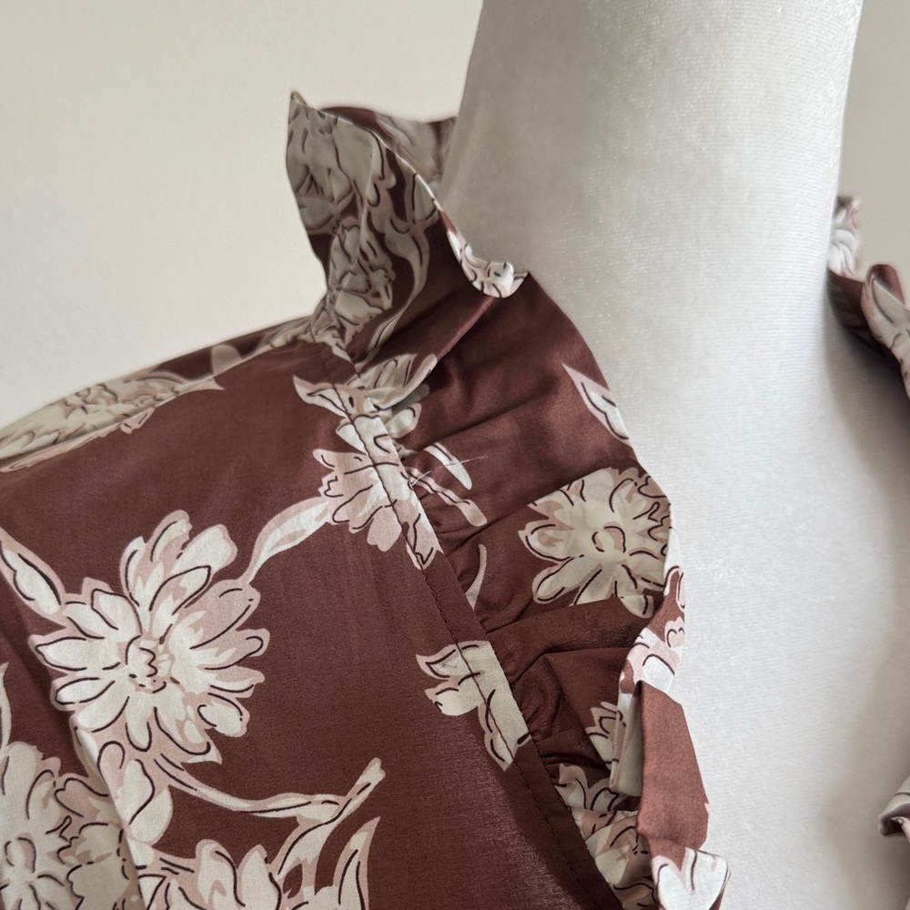 Entro Chocolate Floral Ruffle Blouse - Picture 7 of 10